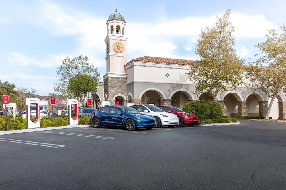 Tesla brings back free Supercharging incentive to drive Q3 sales